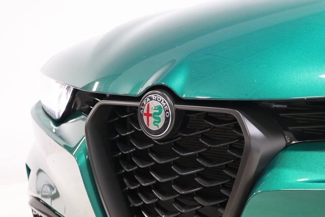 Used 2024 Alfa Romeo Tonale Ti AWD/4WD image 11