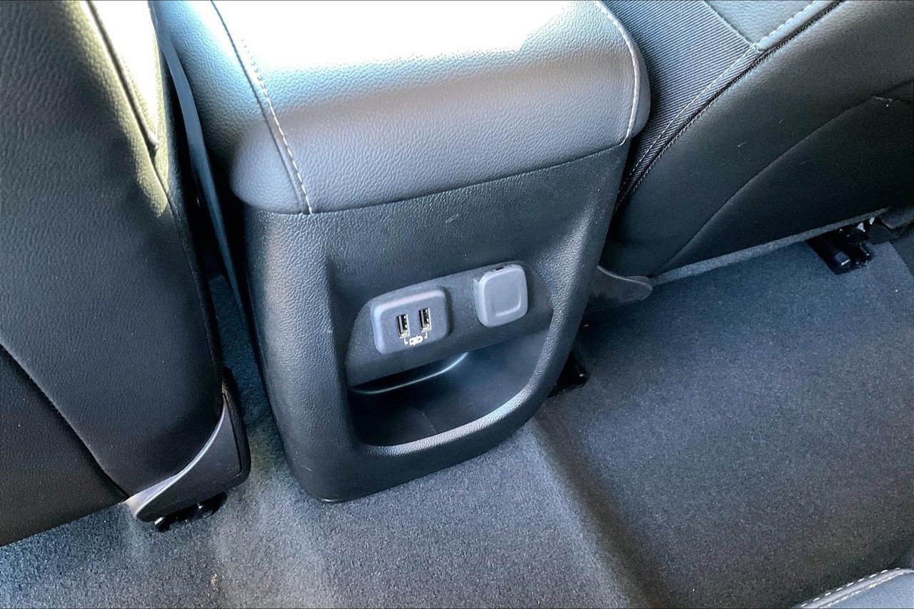 Used 2022 Chevrolet Colorado ZR2 w/ ZR2 Midnight Special Edition AWD/4WD image 15