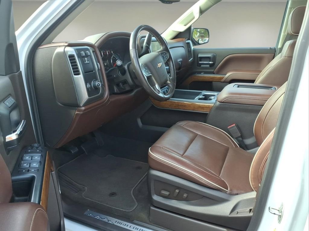 Used 2018 Chevrolet Silverado 1500 High Country image 4