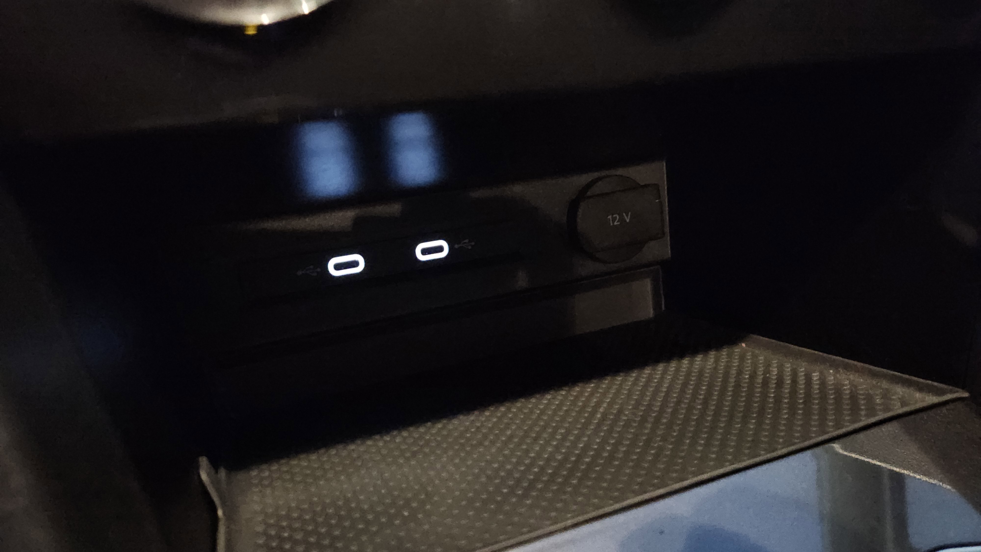 Used 2020 Volkswagen Tiguan S image 29