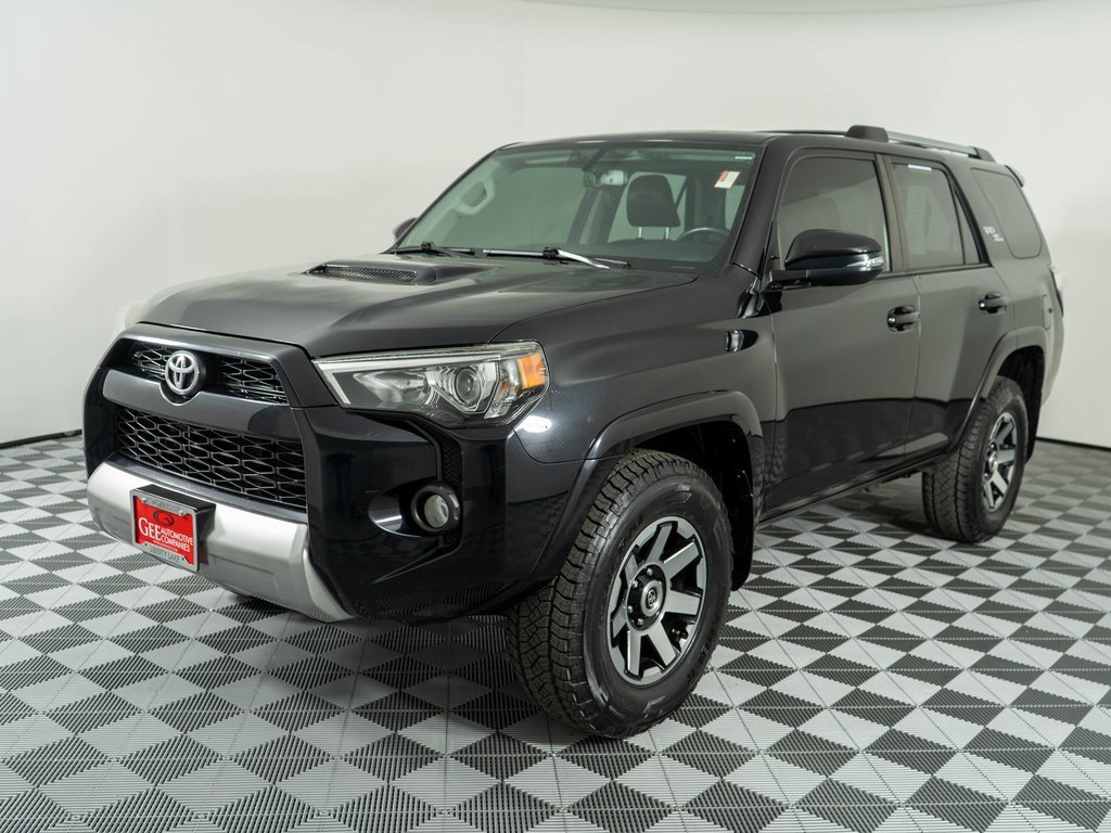 Used 2018 Toyota 4Runner TRD Off-Road Premium image 3