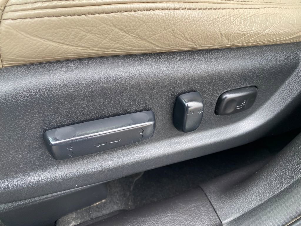 Used 2016 Honda CR-V EX-L image 11