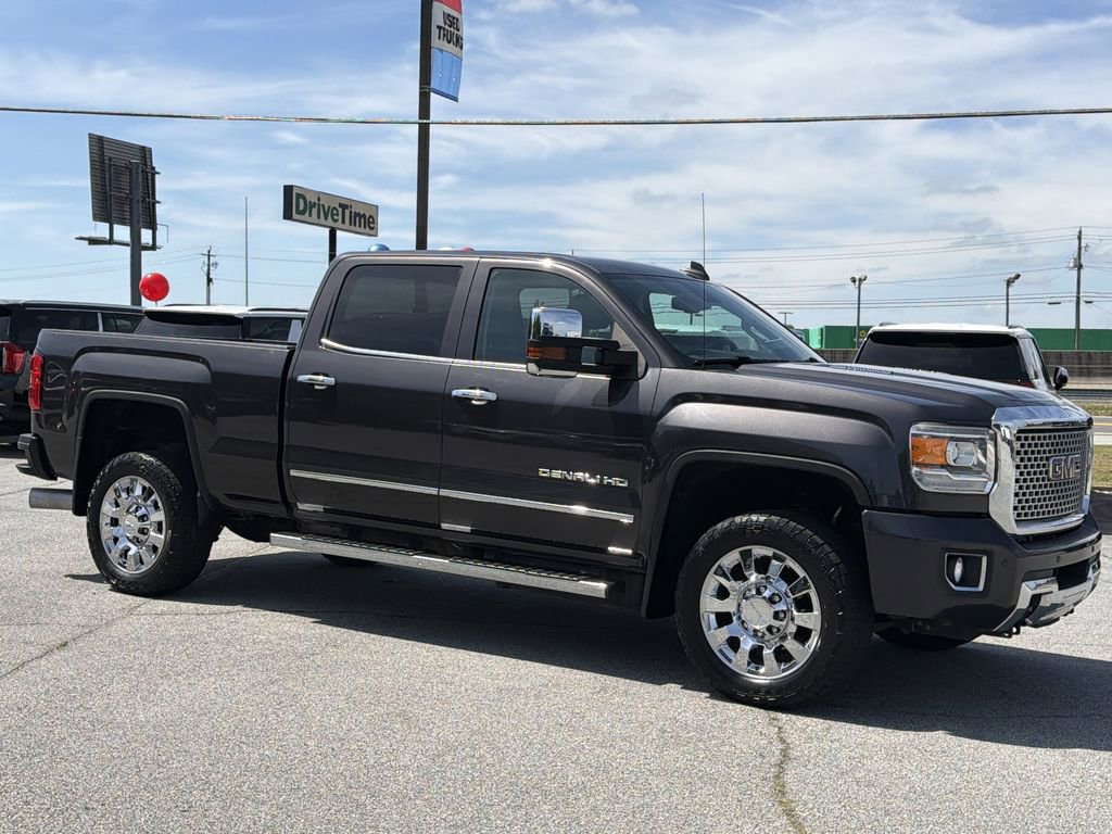 Used 2015 GMC Sierra 2500 Denali w/ Duramax Plus Package AWD/4WD image 26