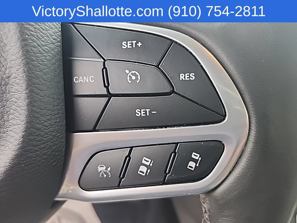 Used 2021 Chrysler 300 Touring L RWD image 12