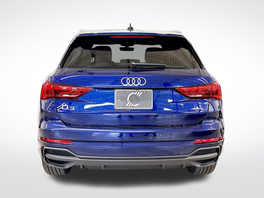 New 2025 Audi Q3 2.0T Premium Plus image 4