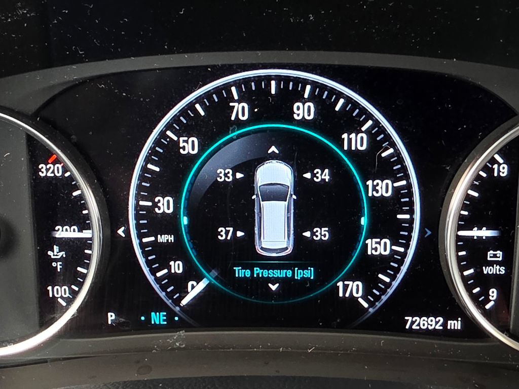 Used 2020 Buick Envision Premium AWD/4WD image 29