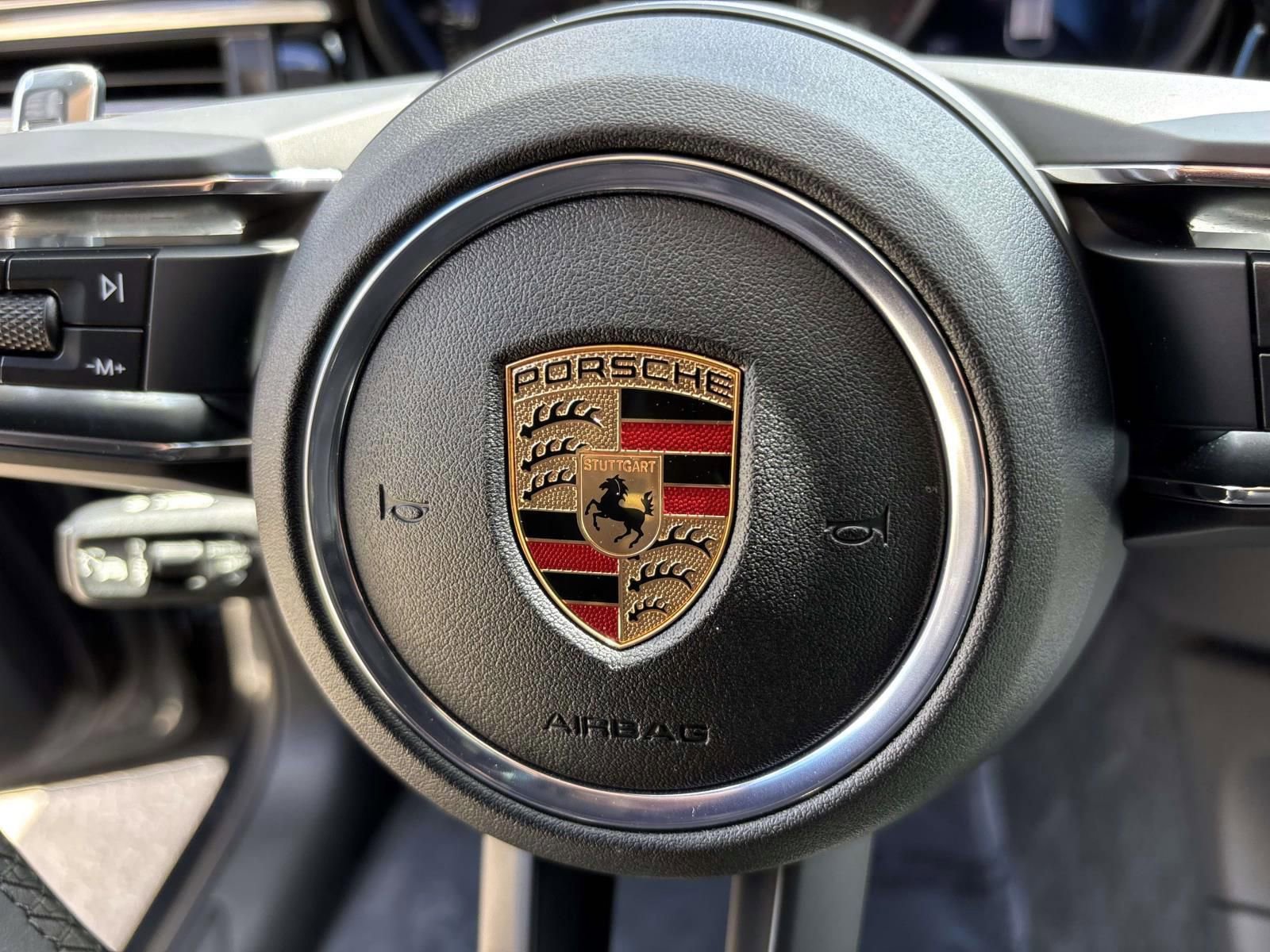 Used 2025 Porsche Macan image 29