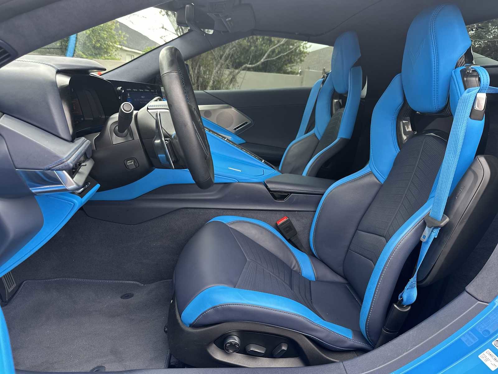 Used 2023 Chevrolet Corvette Stingray Premium Conv w/ Z51 Performance Package RWD image 23