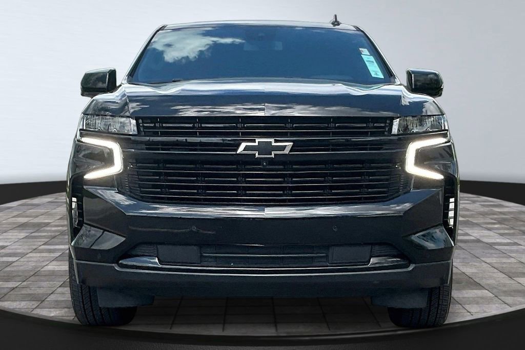 Used 2024 Chevrolet Tahoe RST w/ Luxury Package AWD/4WD image 2