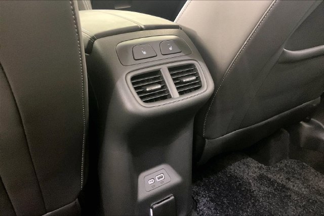 Used 2023 Buick Envision Avenir AWD/4WD image 9
