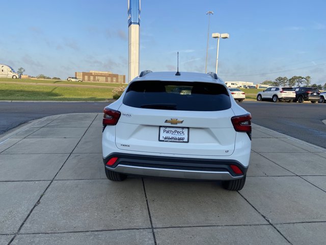 Used 2024 Chevrolet Trax LT image 9