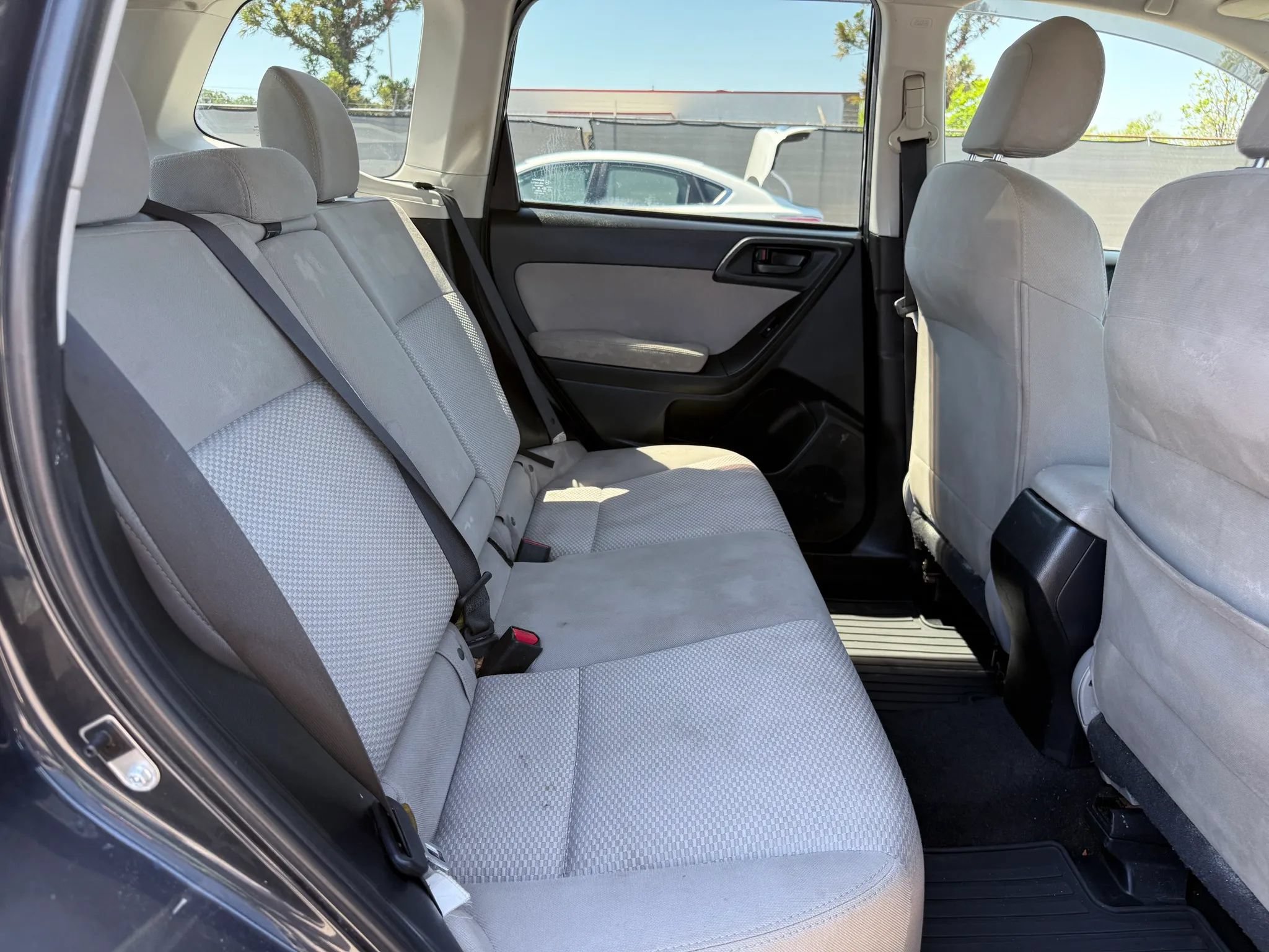 Used 2015 Subaru Forester 2.5i Premium w/ All-Weather Package AWD/4WD image 20
