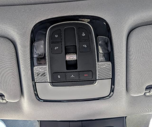 Used 2022 Hyundai Palisade SEL w/ Premium Package FWD image 27
