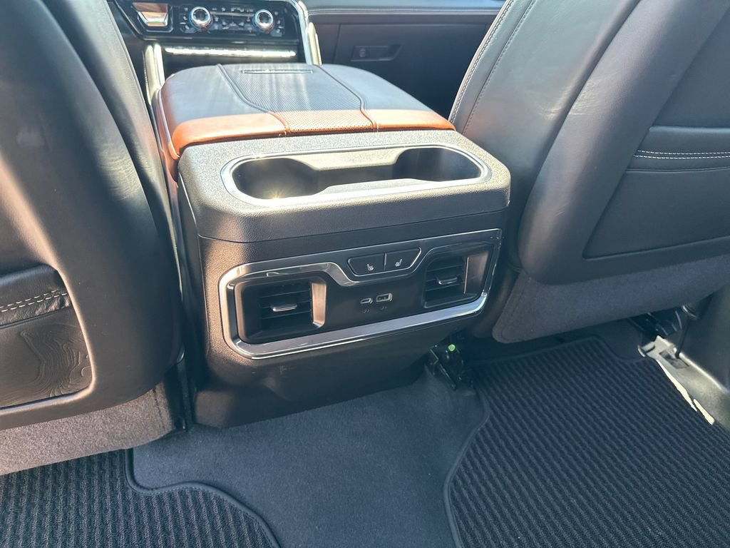 Used 2024 GMC Sierra 2500 Denali Ultimate AWD/4WD image 35