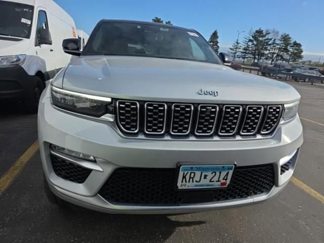 Used 2022 Jeep Grand Cherokee Summit AWD/4WD image 14