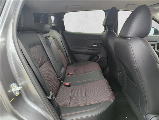 New 2026 Nissan Kicks SR w/ Cold Weather Package image 17