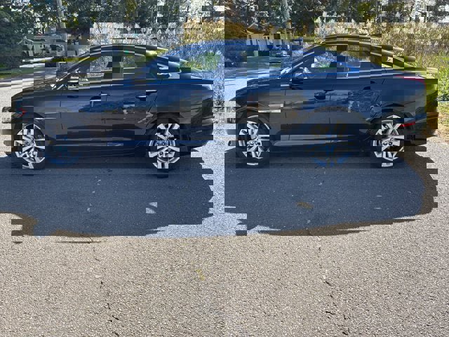 Used 2013 Jaguar XJ Base image 6