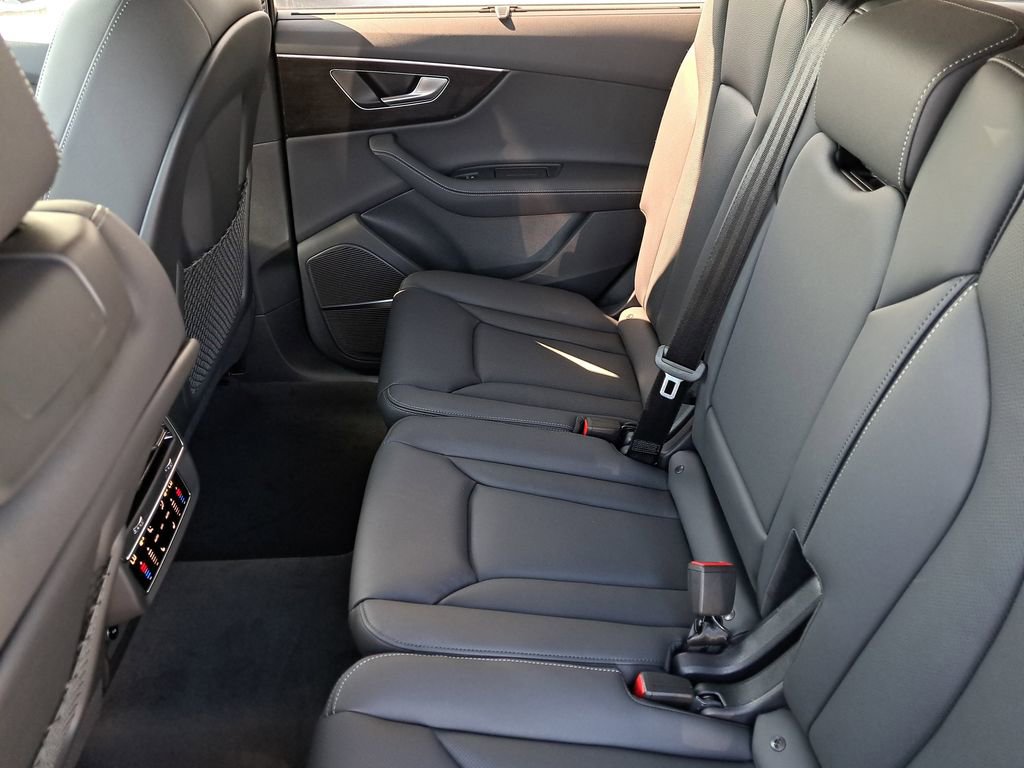 New 2026 Audi Q7 3.0T Premium Plus AWD/4WD image 27