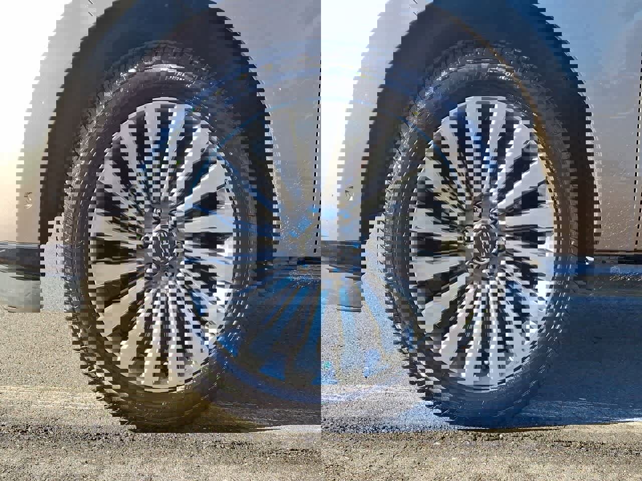 Used 2019 Lincoln Navigator Reserve image 29