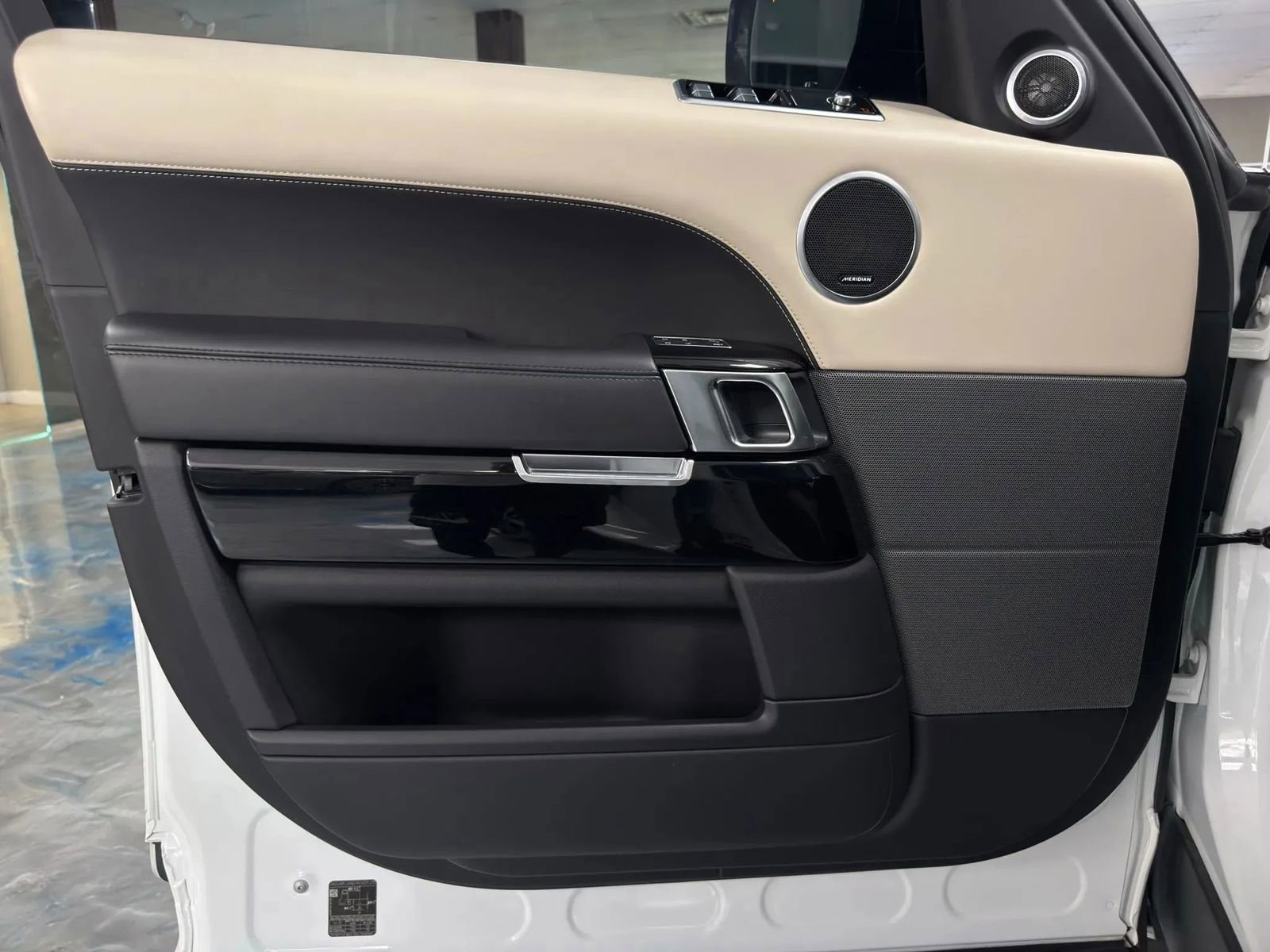 Used 2019 Land Rover Range Rover HSE AWD/4WD image 9