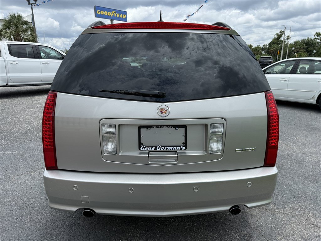 Used 2006 Cadillac SRX w/ Seating Package AWD/4WD image 3