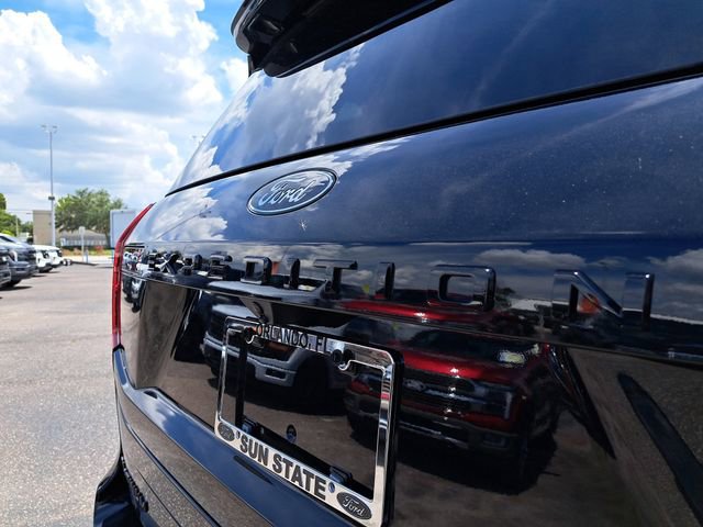 New 2025 Ford Expedition Max Platinum w/ Stealth Appearance Package image 6