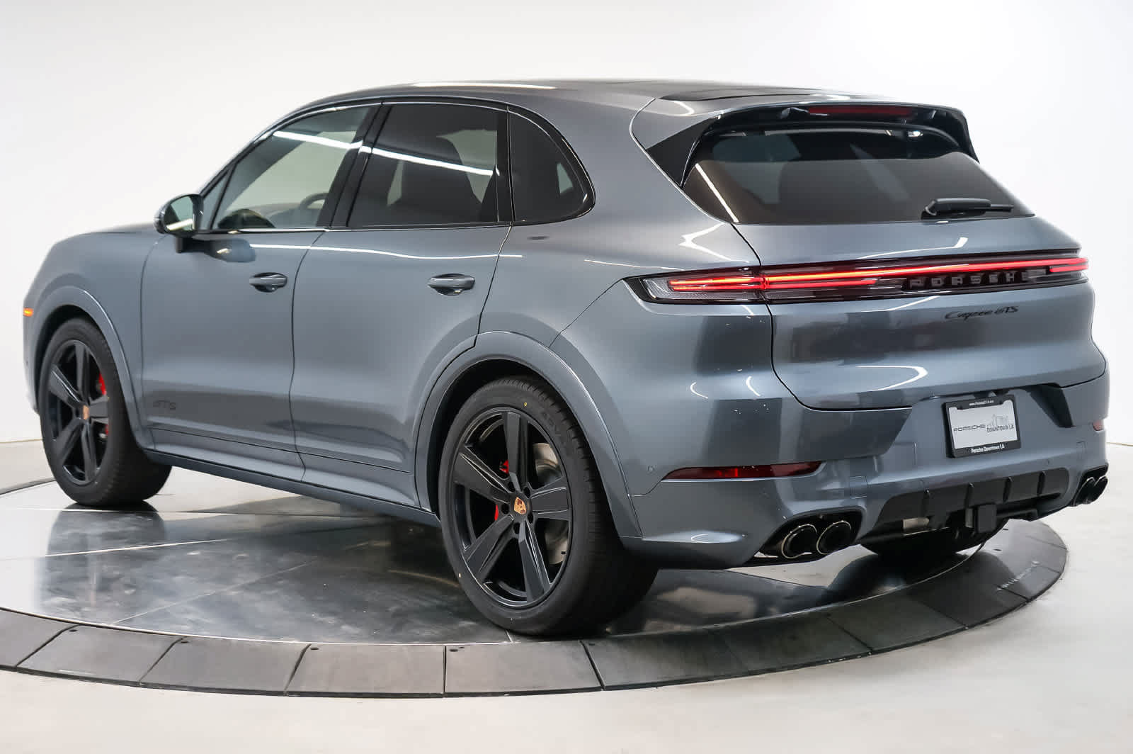New 2026 Porsche Cayenne GTS AWD/4WD image 3