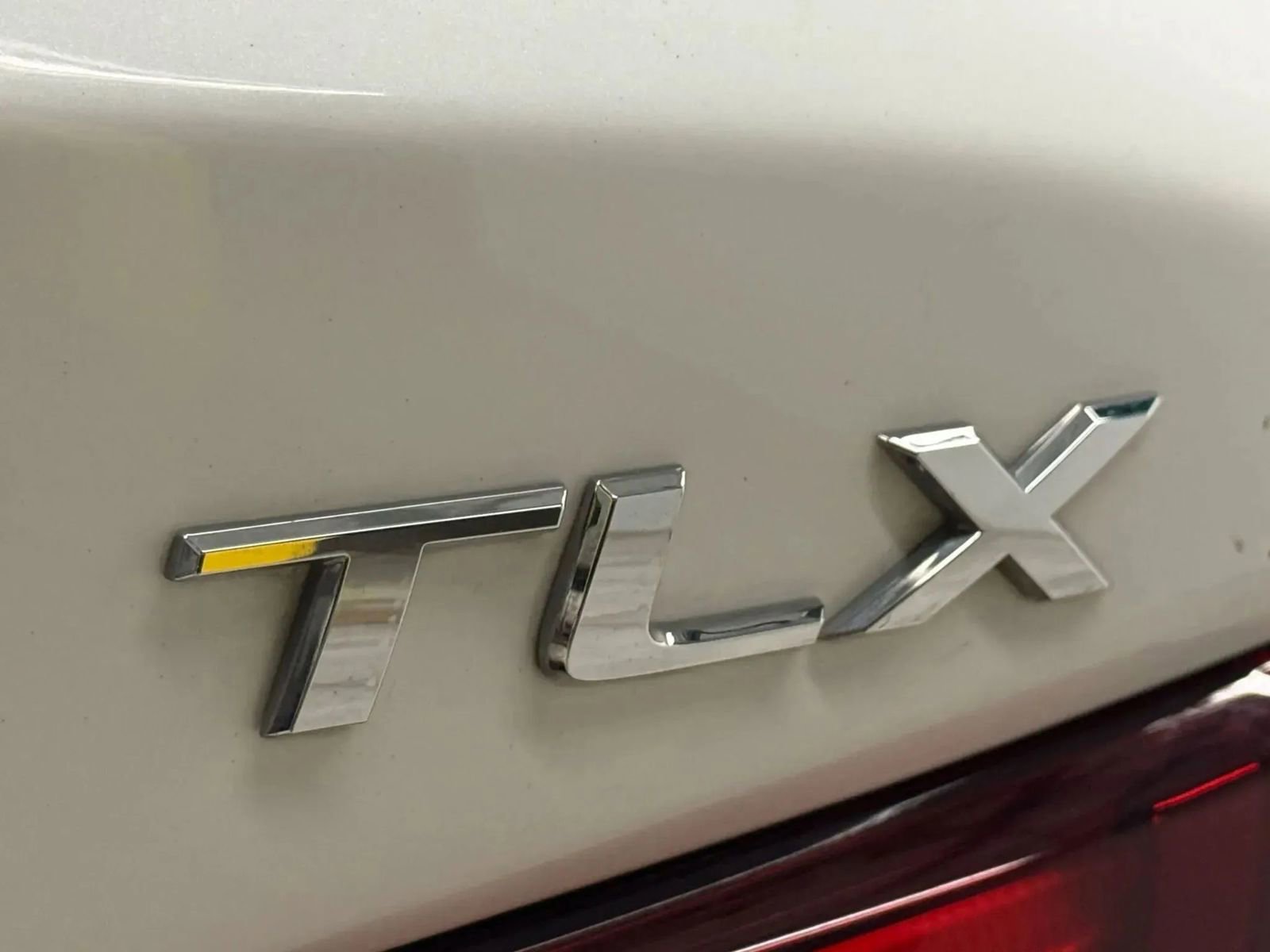 Used 2015 Acura TLX image 13
