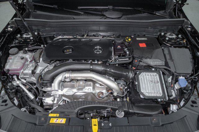 New 2025 Mercedes-Benz GLB 250 4MATIC image 21