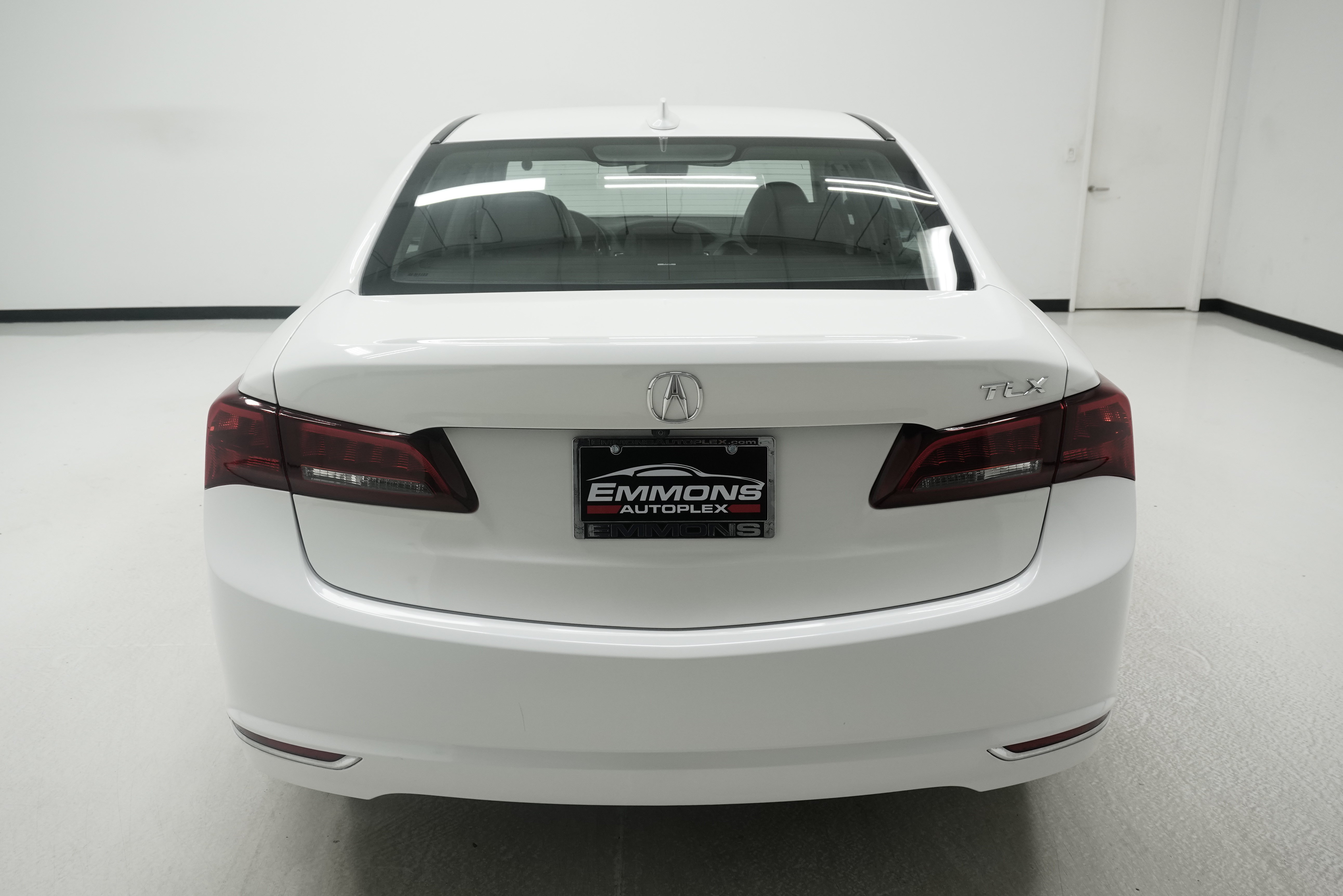 Used 2017 Acura TLX V6 w/ Technology Package FWD image 5