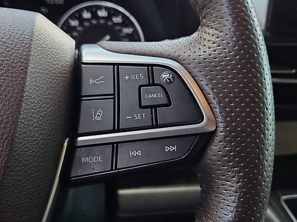 Used 2021 Toyota Sienna Platinum AWD/4WD image 25