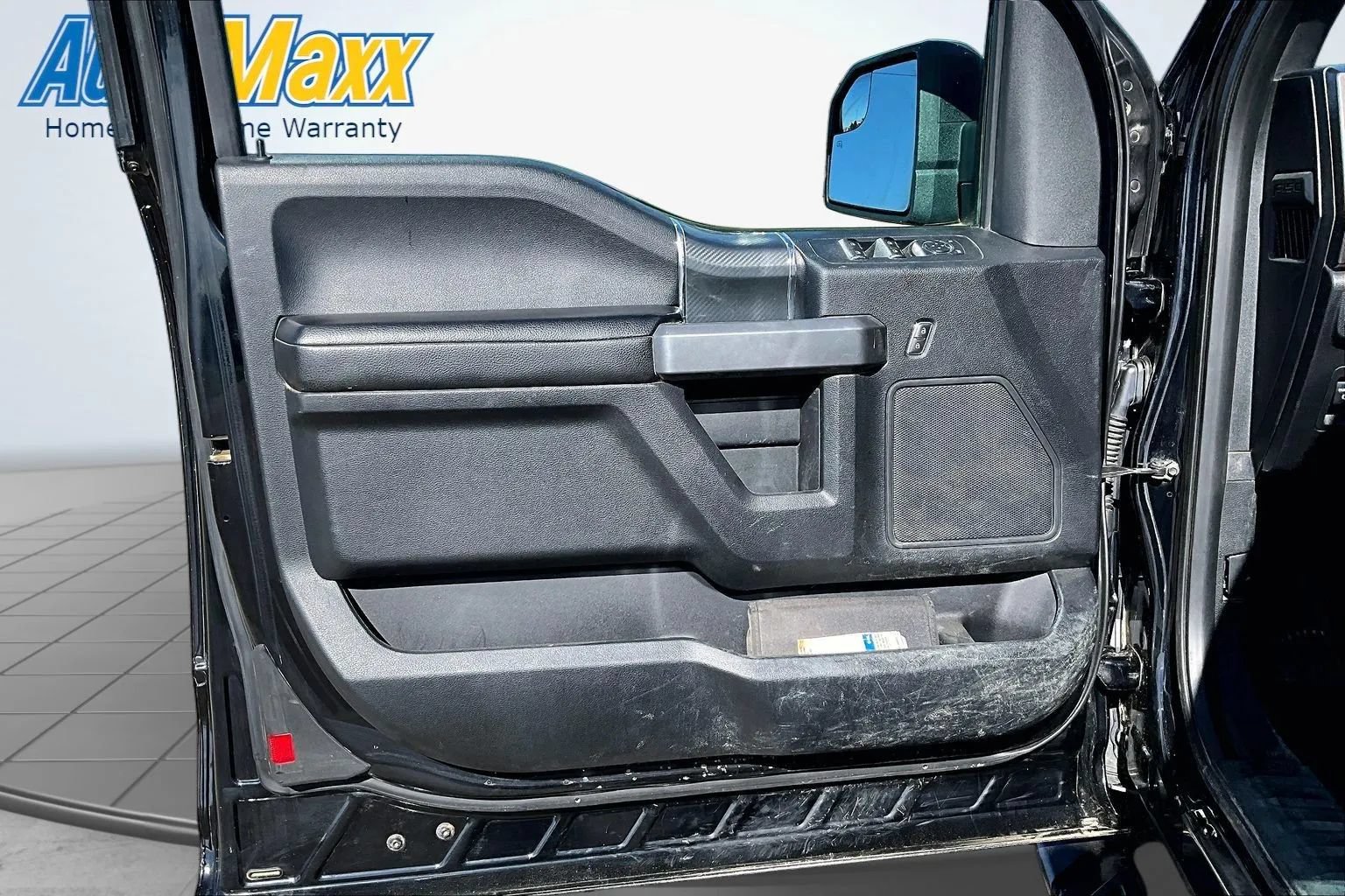 Used 2018 Ford F150 XLT w/ Equipment Group 302A Luxury AWD/4WD image 19