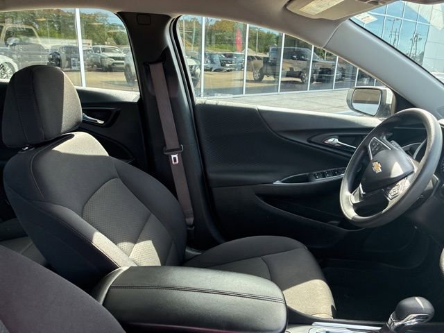 Used 2024 Chevrolet Malibu LT image 10