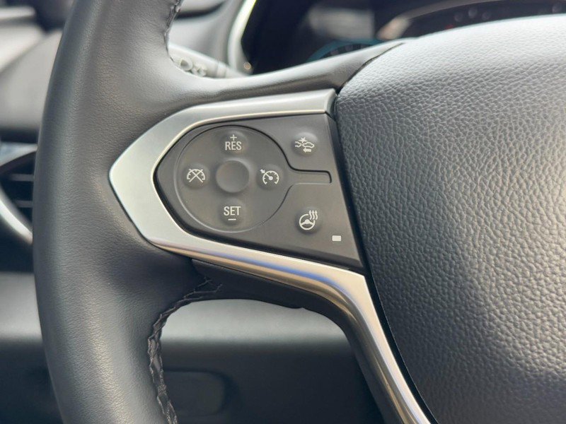 Used 2023 Chevrolet Traverse RS image 17