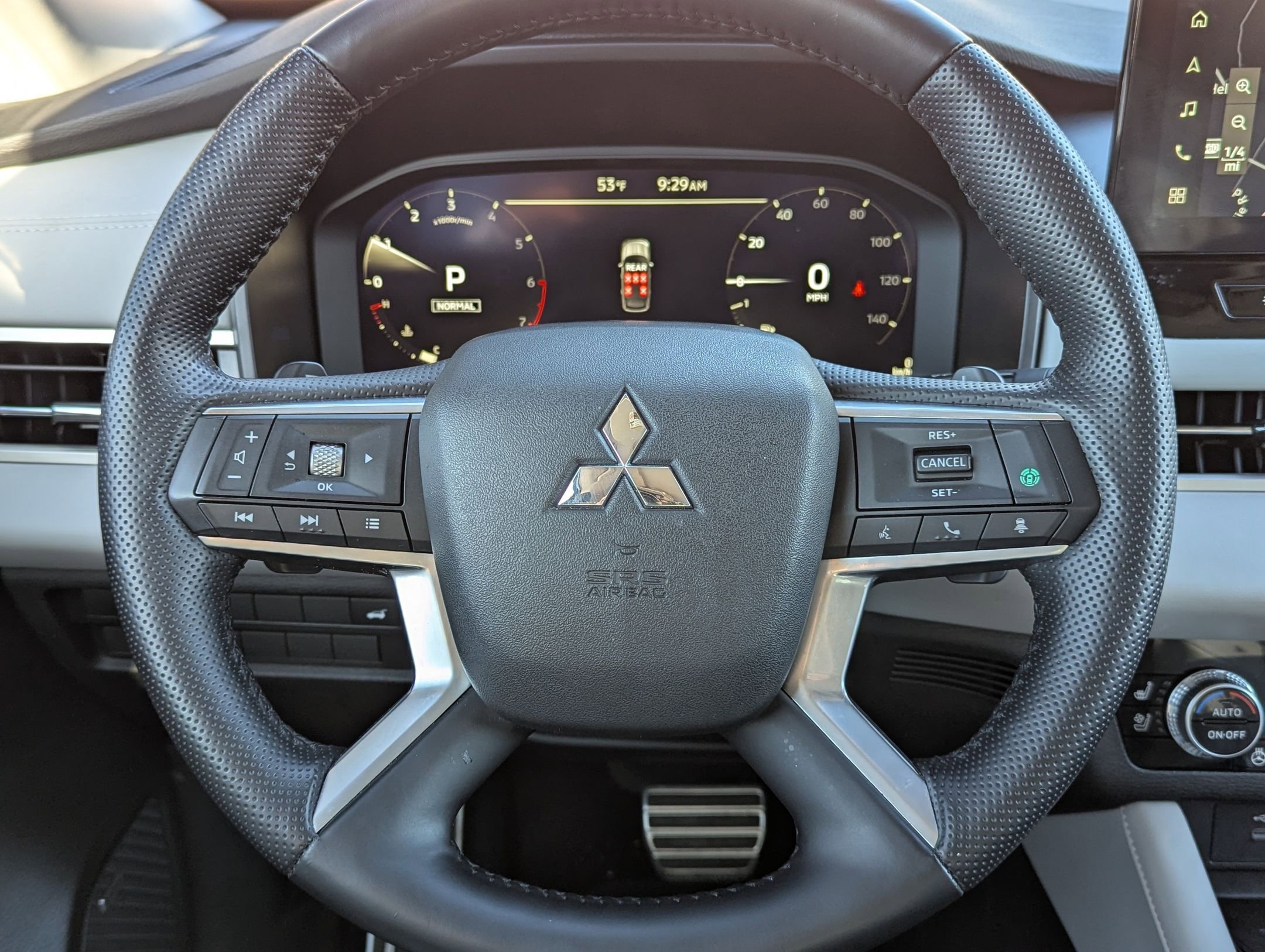 Used 2025 Mitsubishi Outlander SEL image 20