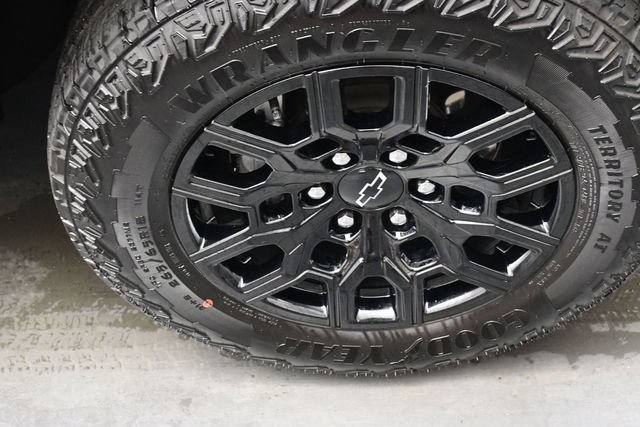 Used 2026 Chevrolet Colorado Trail Boss AWD/4WD image 28