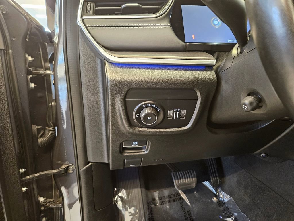 Used 2022 Jeep Grand Cherokee Overland image 16