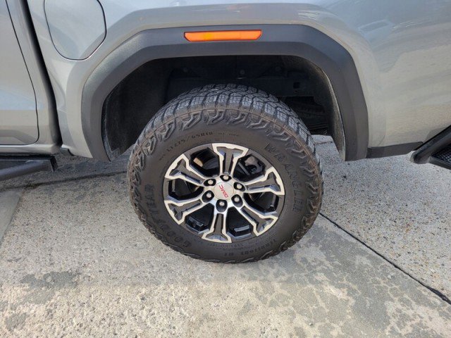 Used 2023 GMC Canyon AT4 w/ AT4 Premium Package image 8