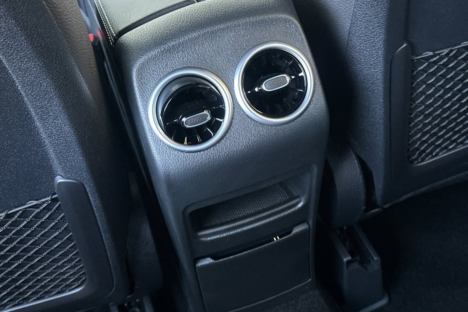 New 2026 Mercedes-Benz GLB 250 GLB 250 image 23