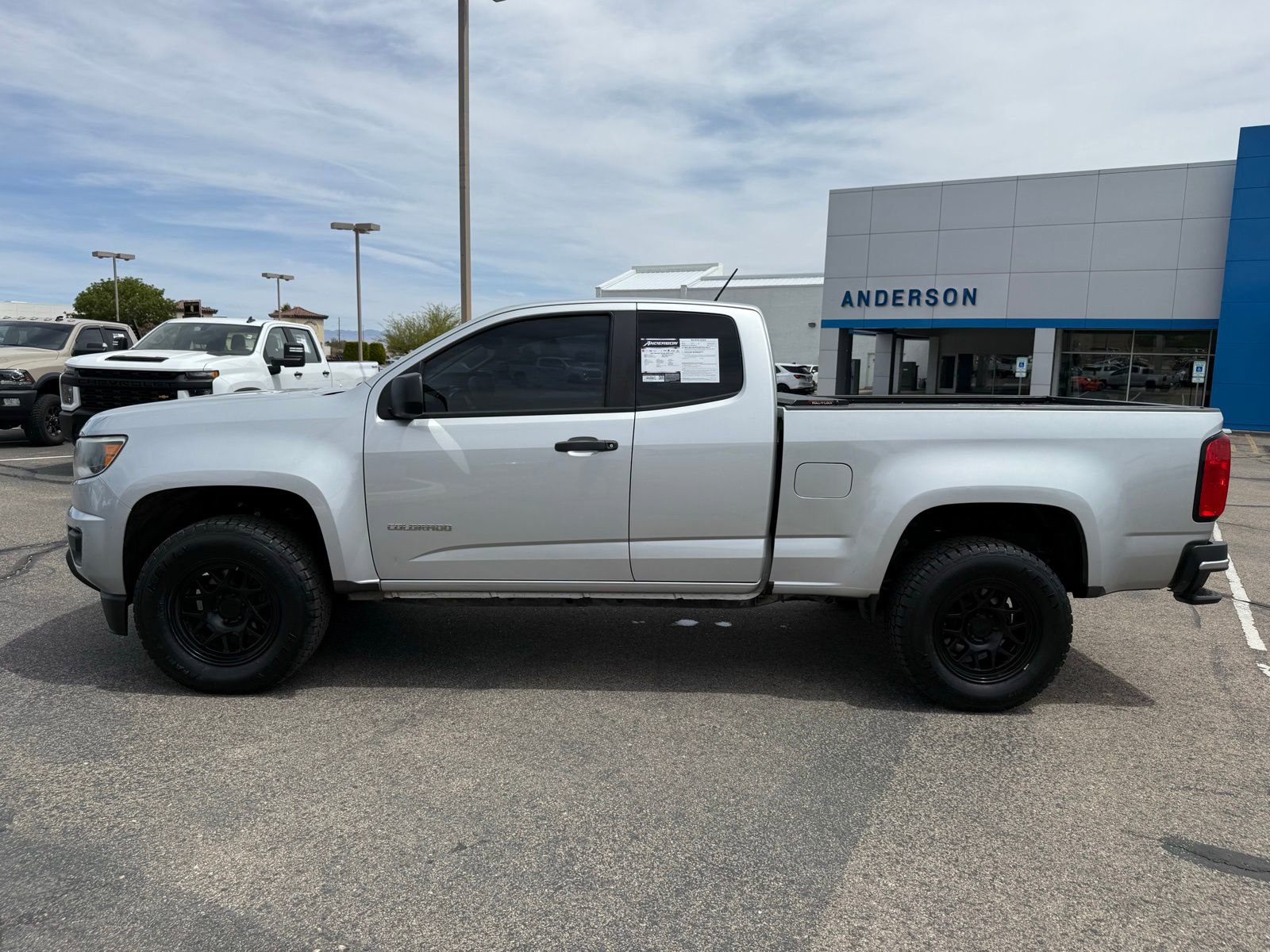 Used 2017 Chevrolet Colorado W/T w/ WT Convenience Package RWD image 10