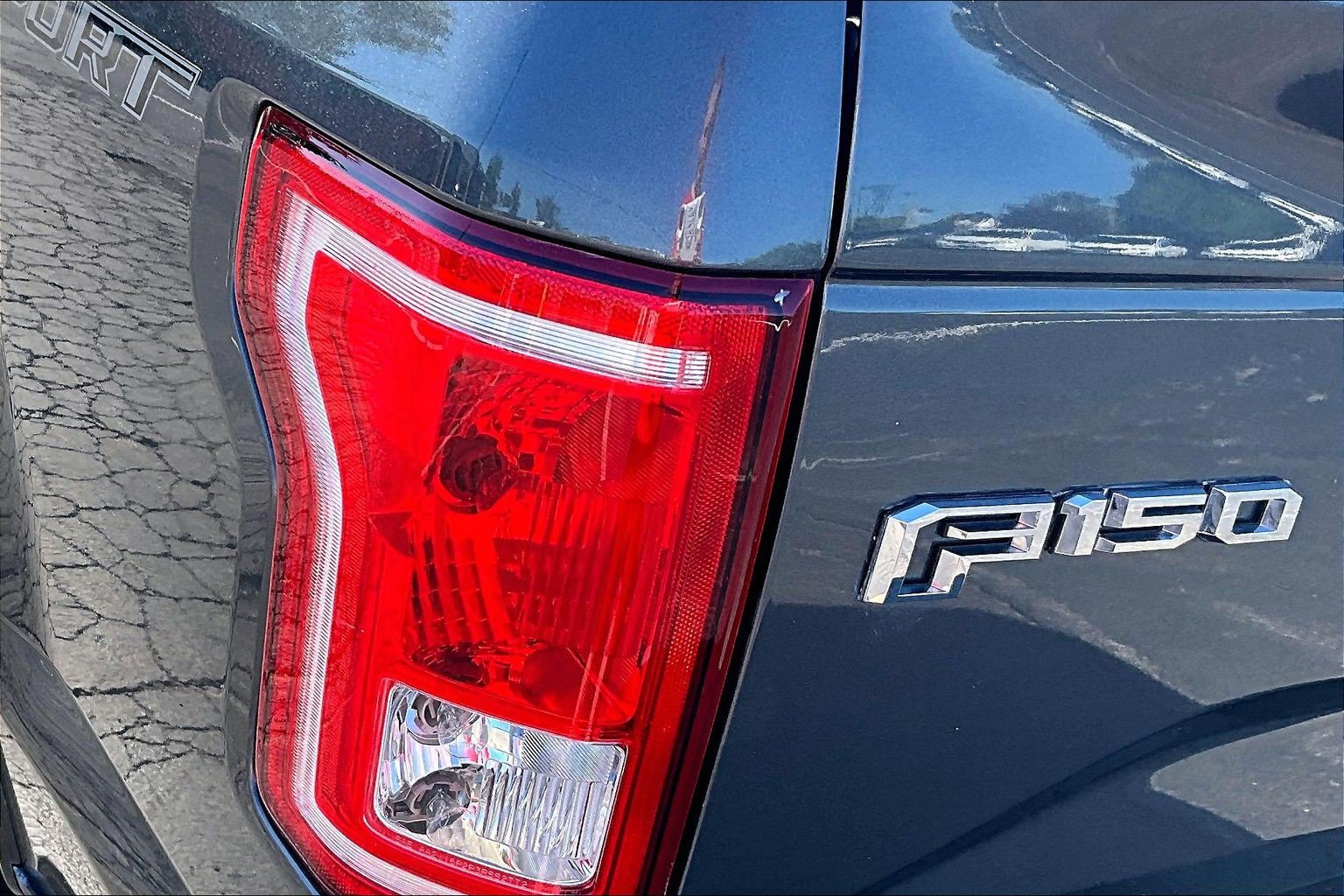Used 2016 Ford F150 XLT w/ Equipment Group 302A Luxury RWD image 28