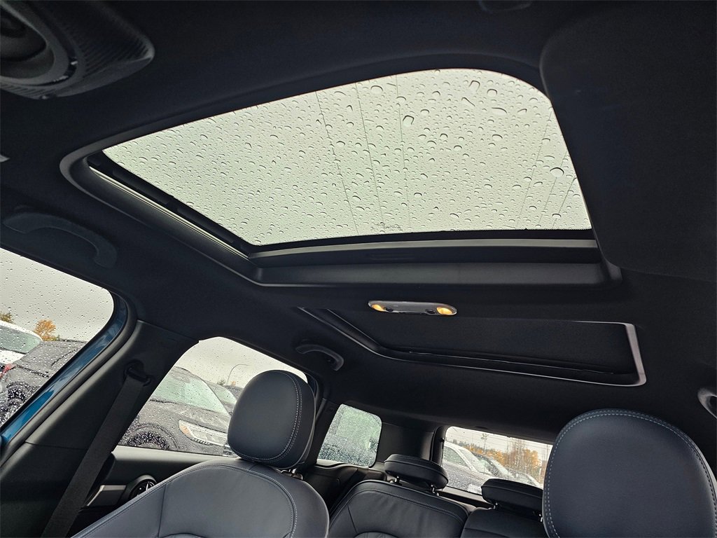 Used 2022 MINI Cooper Countryman S w/ Premium Package image 21