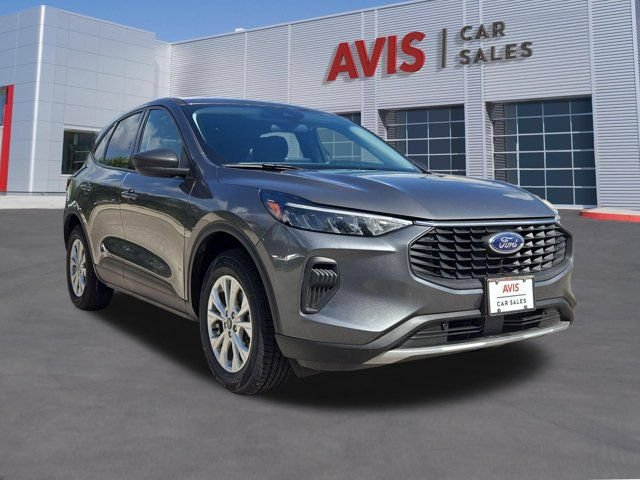 Used 2025 Ford Escape Active AWD/4WD image 3