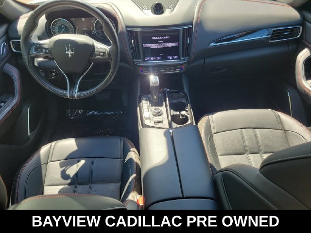 Used 2024 Maserati Levante GT Ultima AWD/4WD image 18