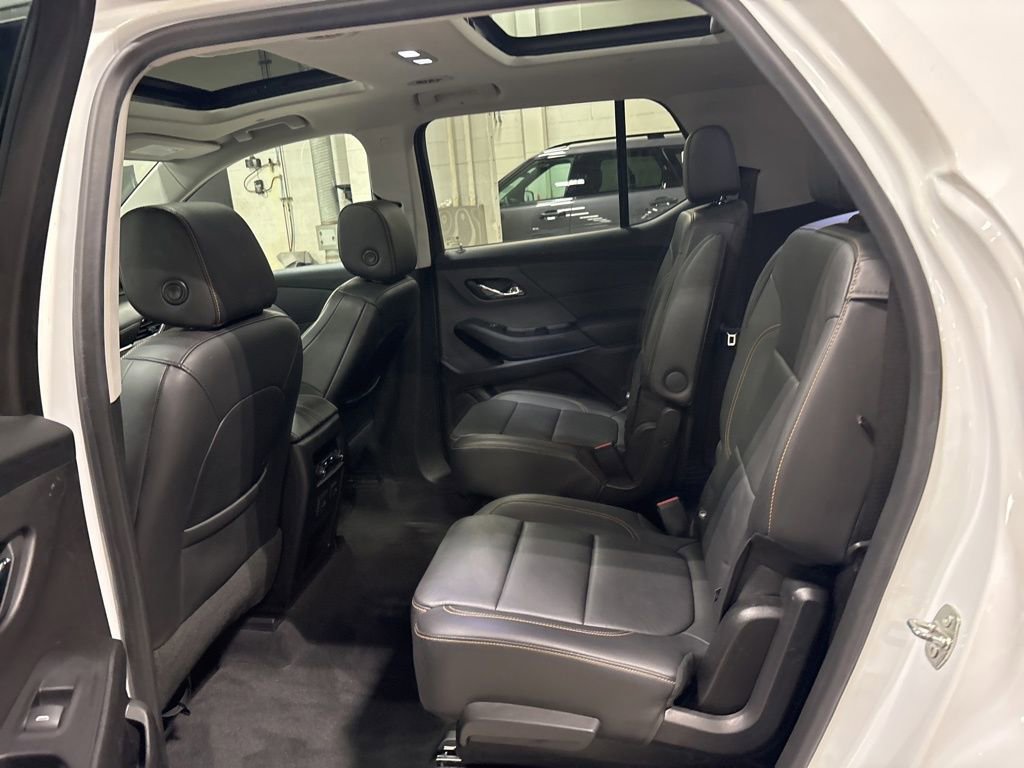 Used 2019 Chevrolet Traverse LT w/ LT Premium Package image 13