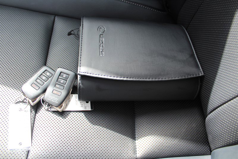 Used 2021 Lexus RX 450h AWD w/ Premium Package image 16