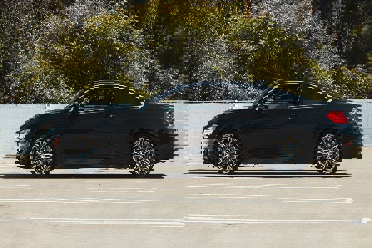 Used 2017 BMW 430i Coupe w/ Driver Assistance Package image 9