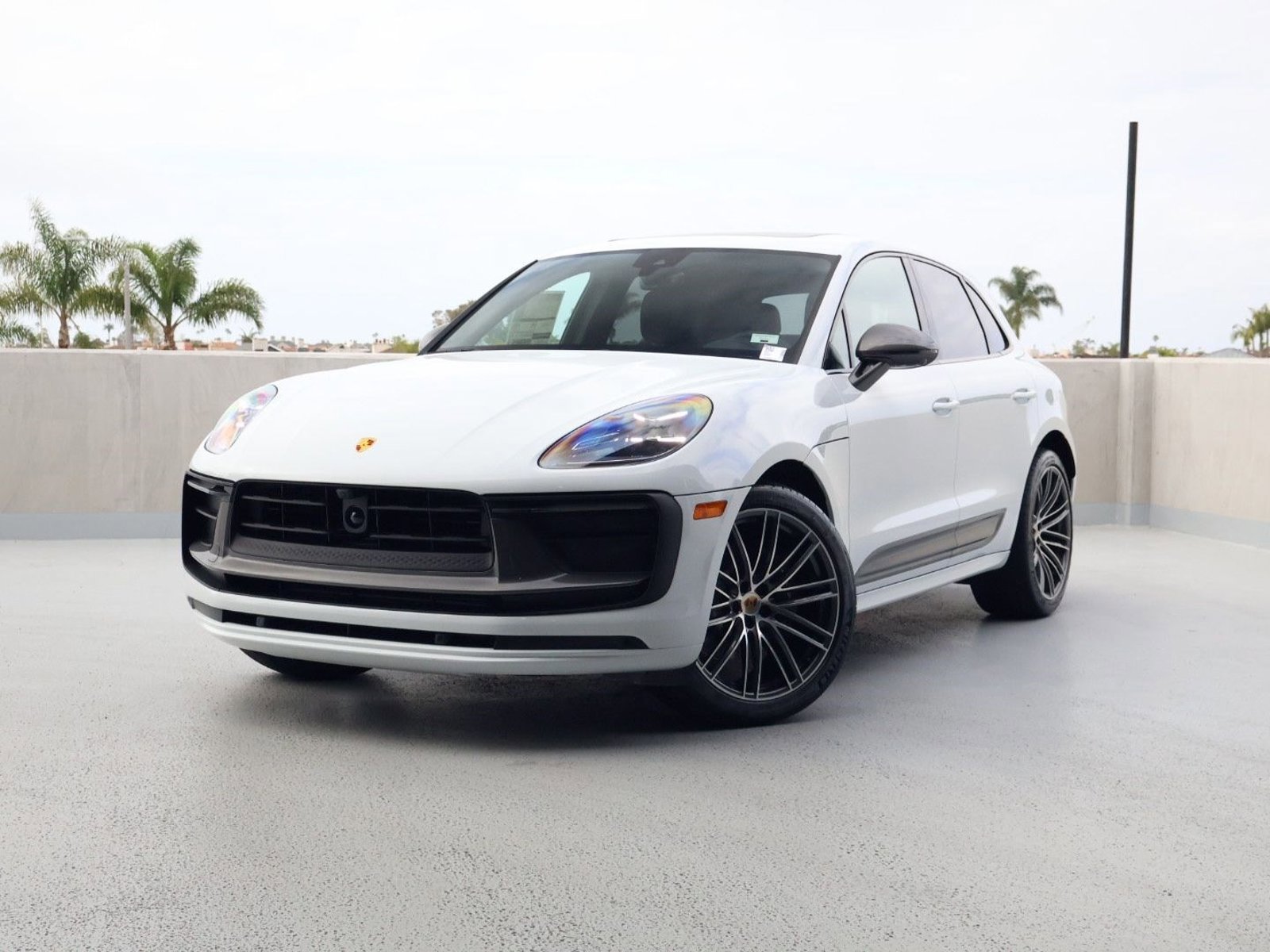 New 2026 Porsche Macan Turbo image 1