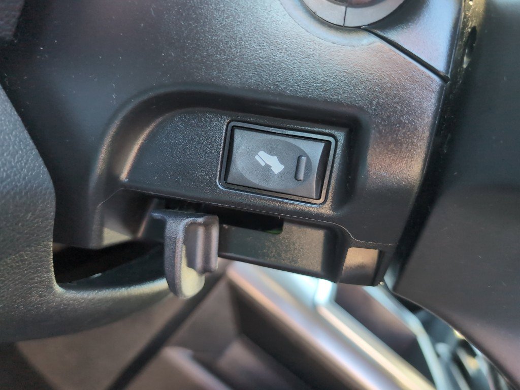 Used 2015 RAM 1500 Limited image 18