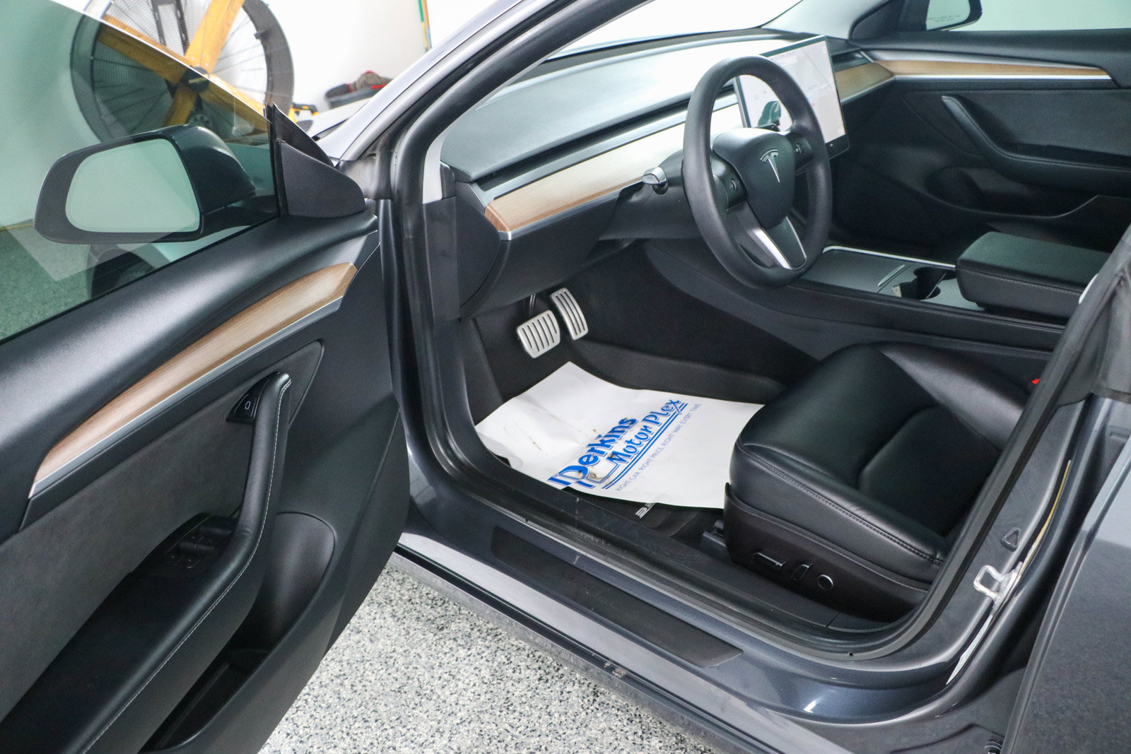 Used 2021 Tesla Model 3 Performance AWD/4WD image 3